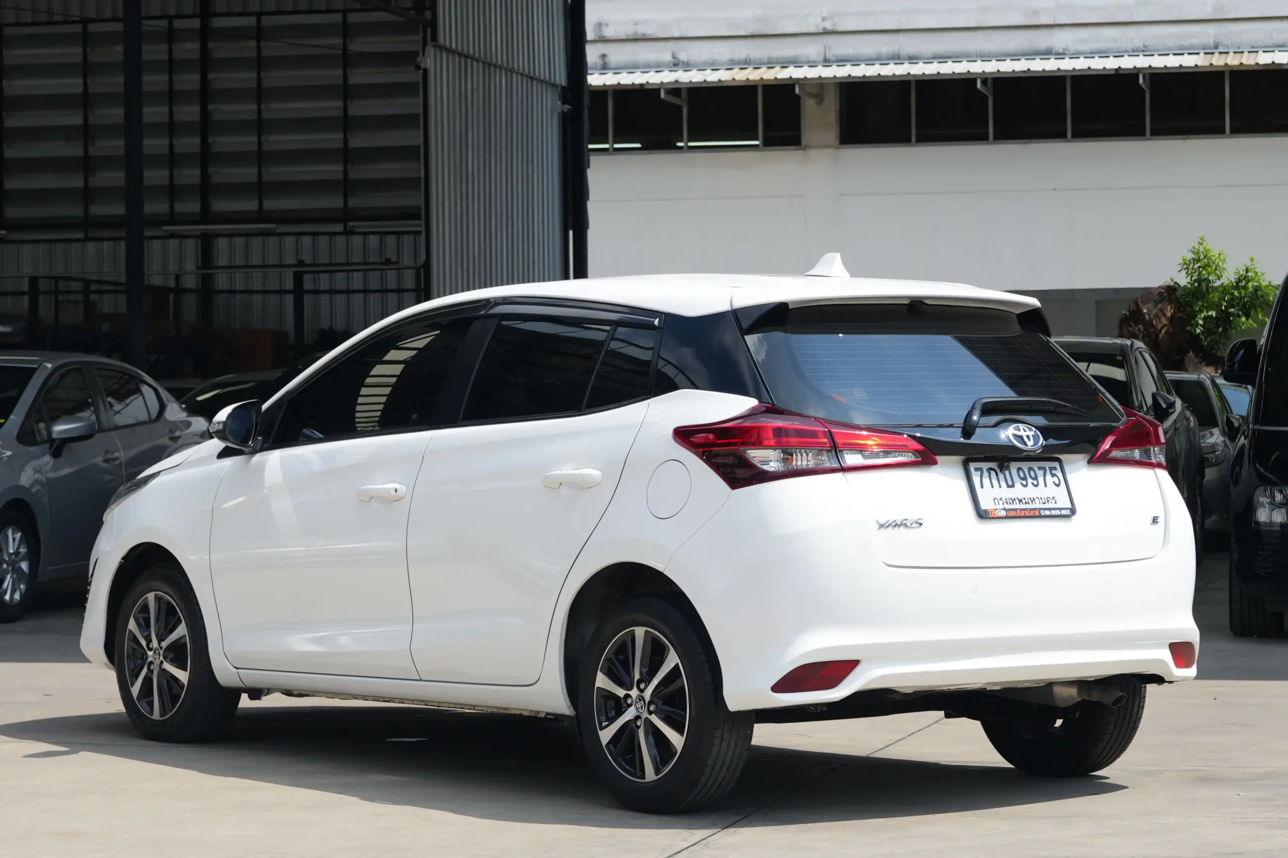 2018 Toyota YARIS 1.2 (ปี 13-17) E Hatchback #7กบ-9975 - Image 6