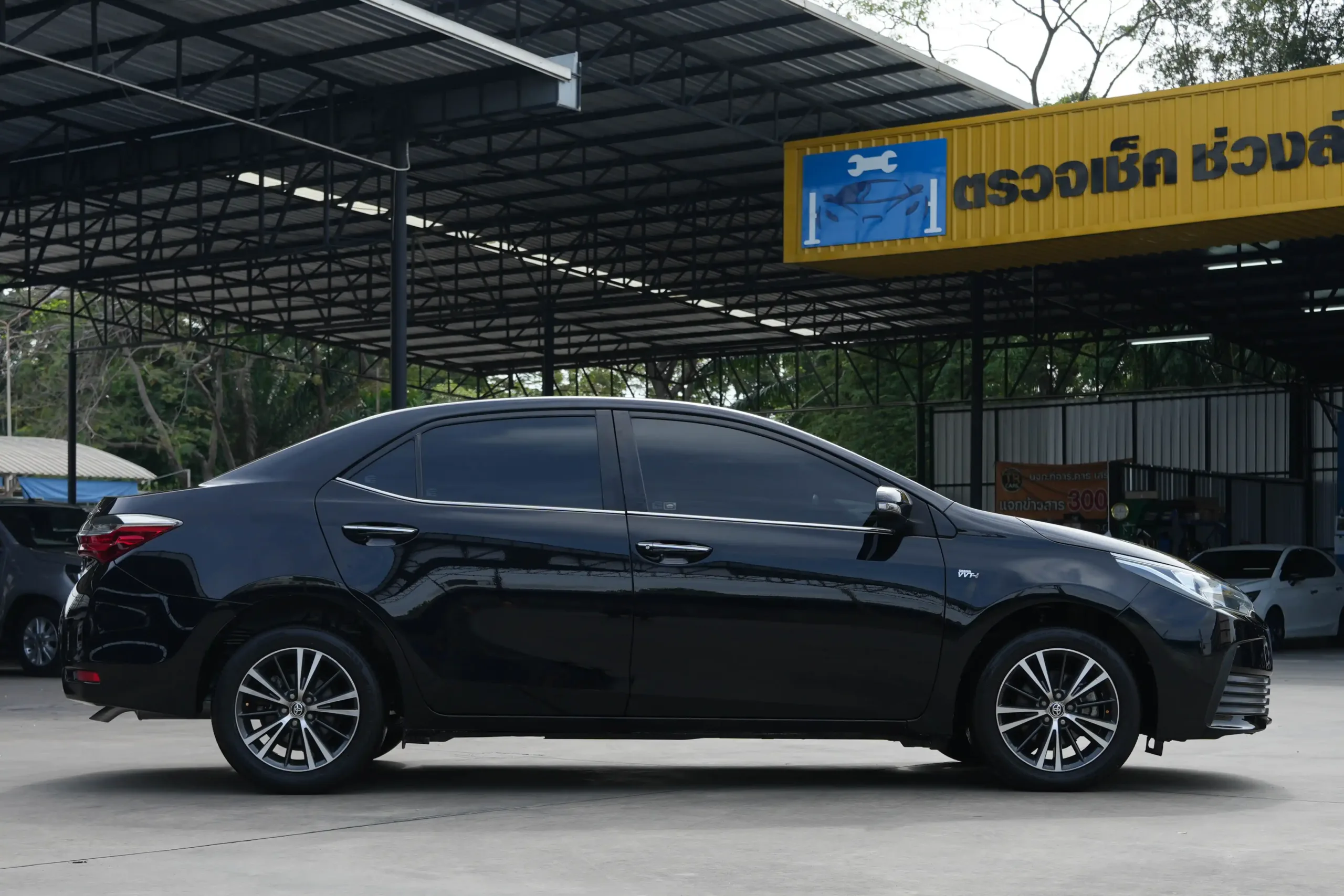 2018 Toyota Corolla Altis 1.6 (ปี 14-18) G Sedan #7กฬ-3923 - Image 9