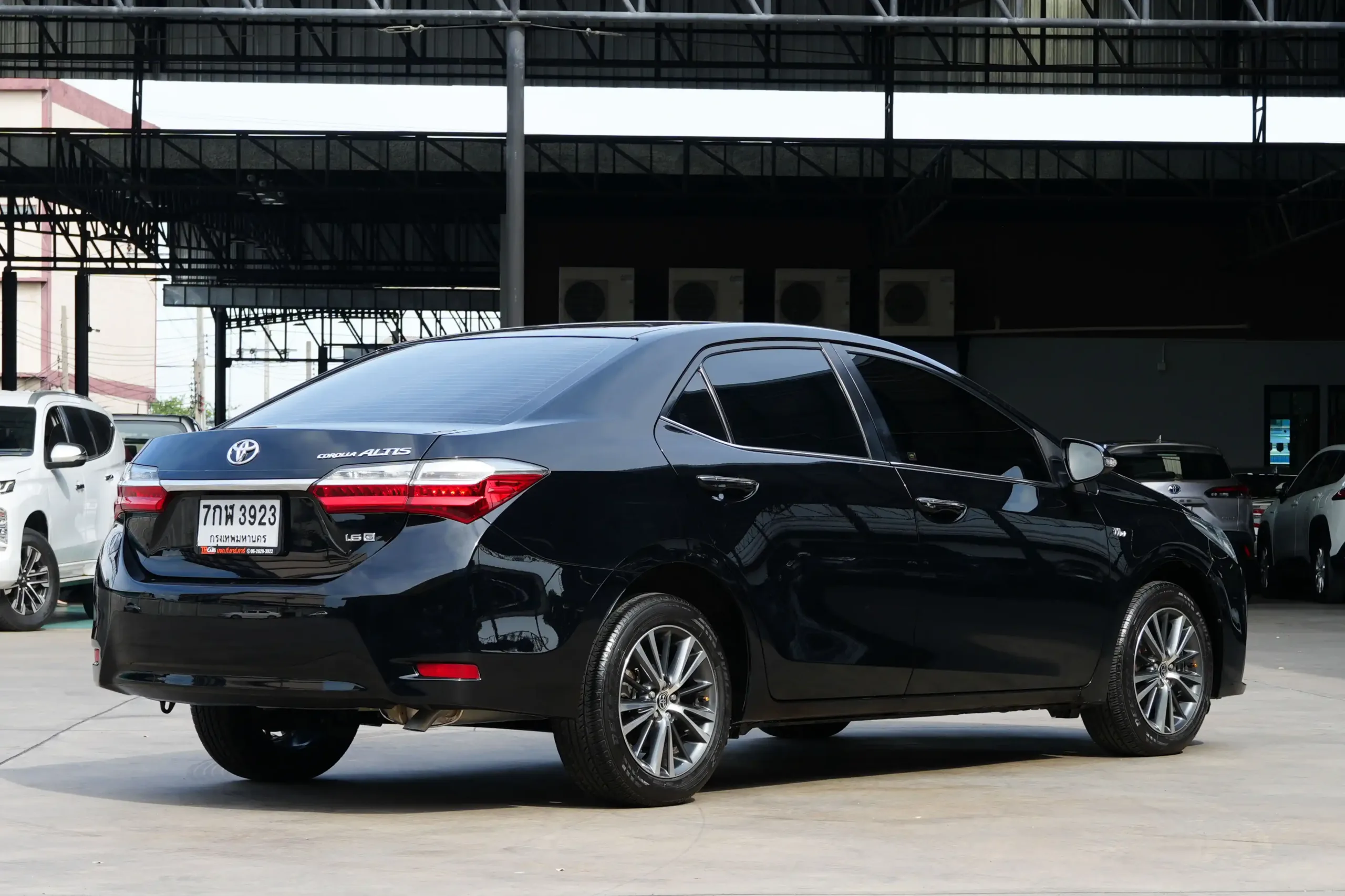 2018 Toyota Corolla Altis 1.6 (ปี 14-18) G Sedan #7กฬ-3923 - Image 7