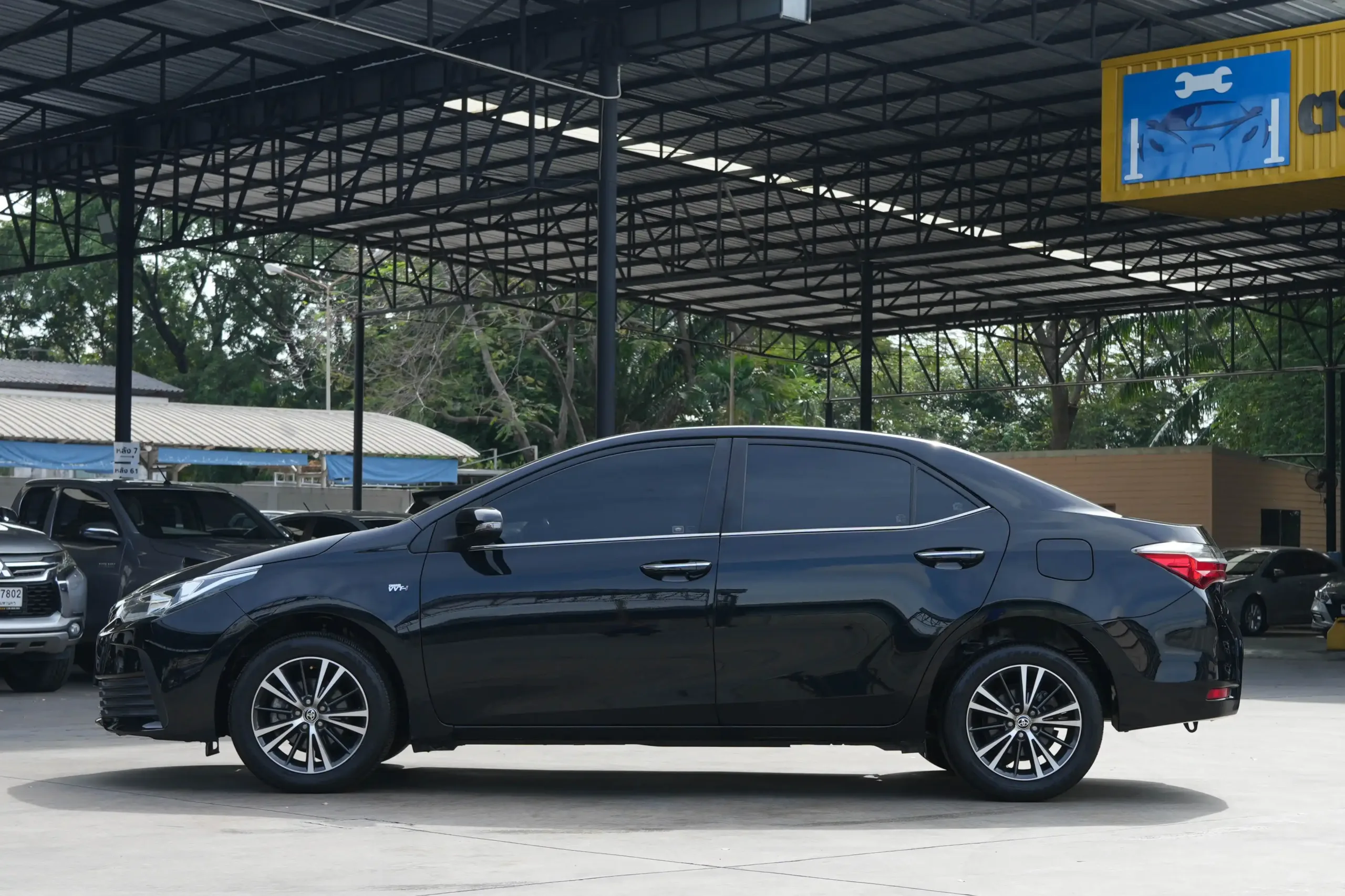 2018 Toyota Corolla Altis 1.6 (ปี 14-18) G Sedan #7กฬ-3923 - Image 8