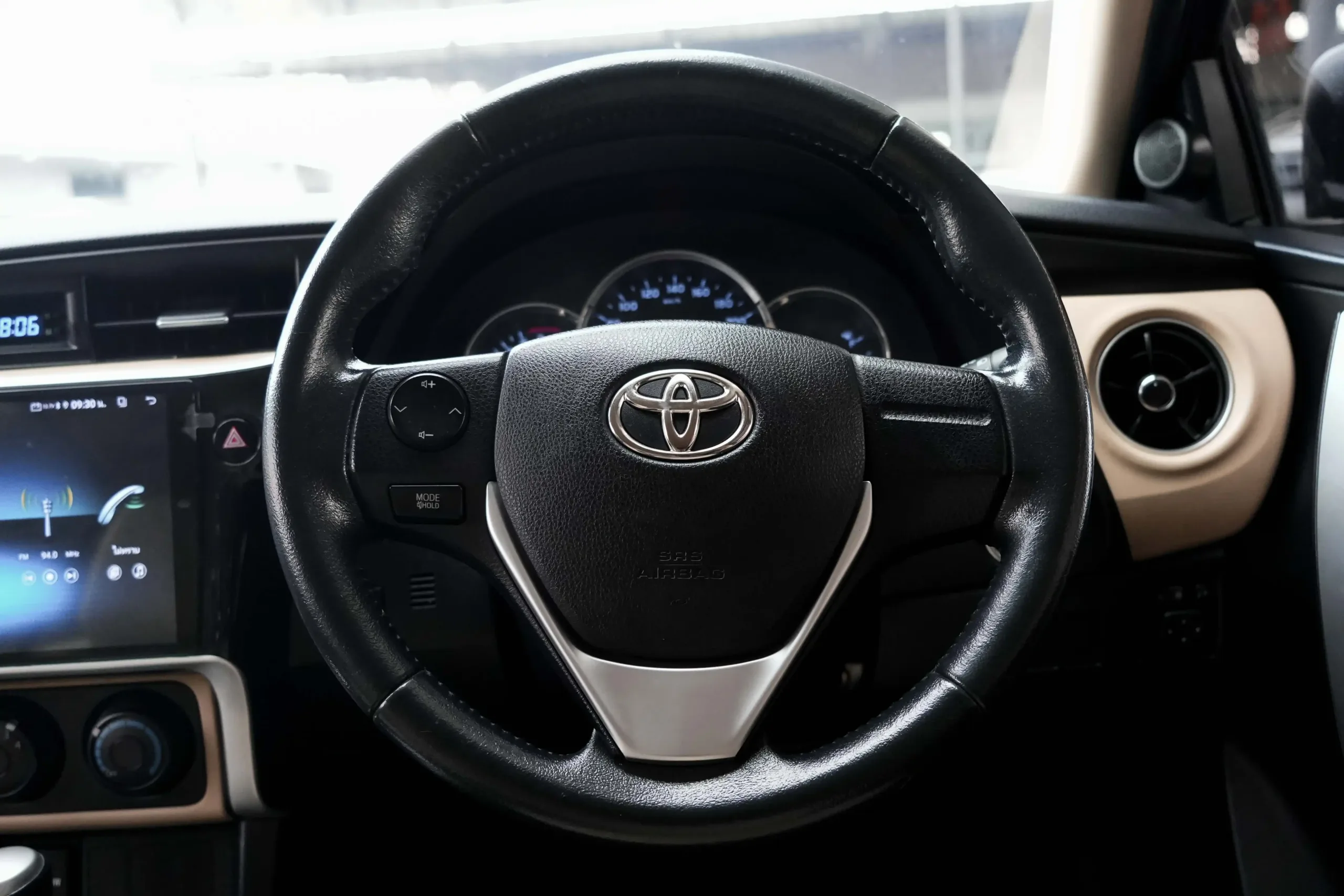 2018 Toyota Corolla Altis 1.6 (ปี 14-18) G Sedan #7กฬ-3923 - Image 14