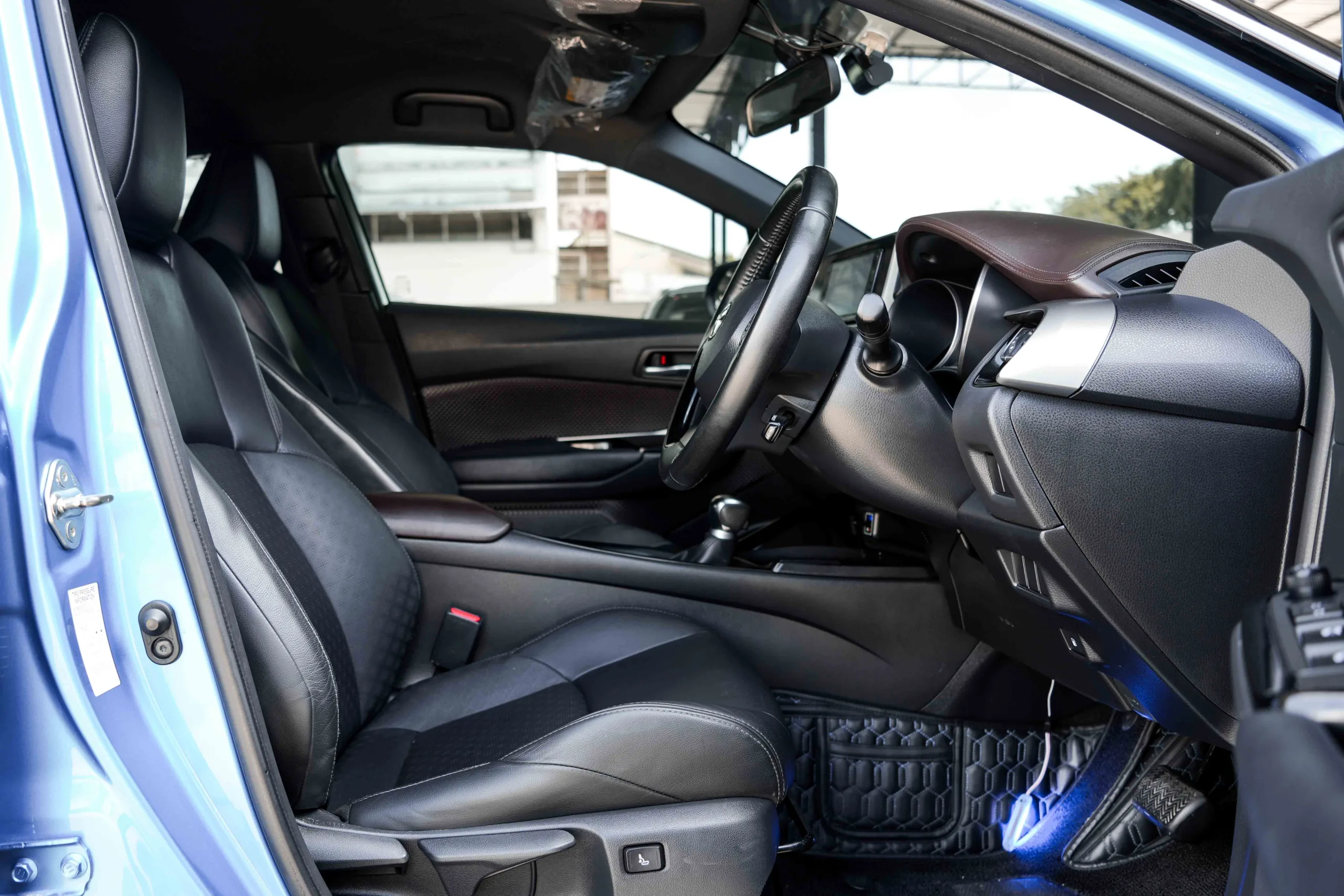 2020 Toyota C-HR 1.8 (ปี 17-23) HV Mid SUV #5ขฬ-5461 - Image 15