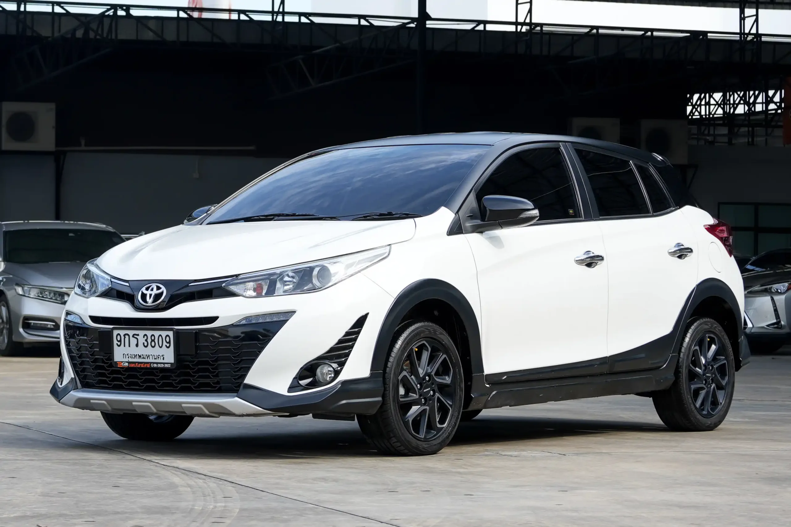 2020 Toyota YARIS 1.2 (ปี 17-25) High Cross Hatchback #9กร-3809 - Image 4