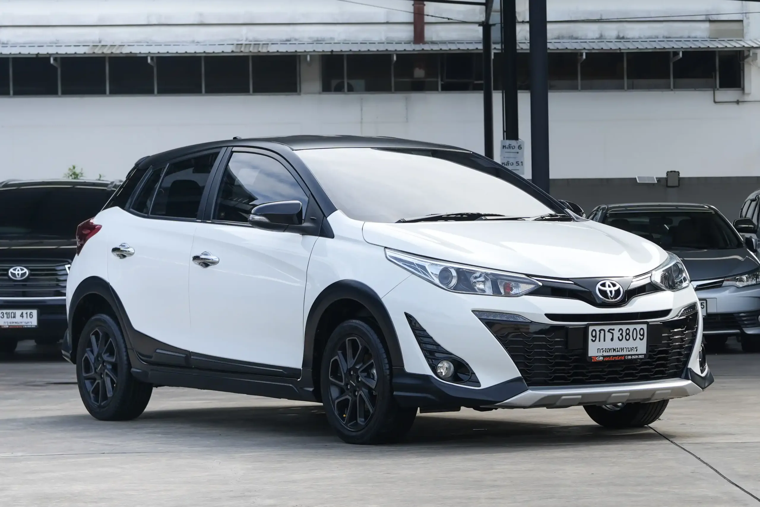 2020 Toyota YARIS 1.2 (ปี 17-25) High Cross Hatchback #9กร-3809 - Image 2
