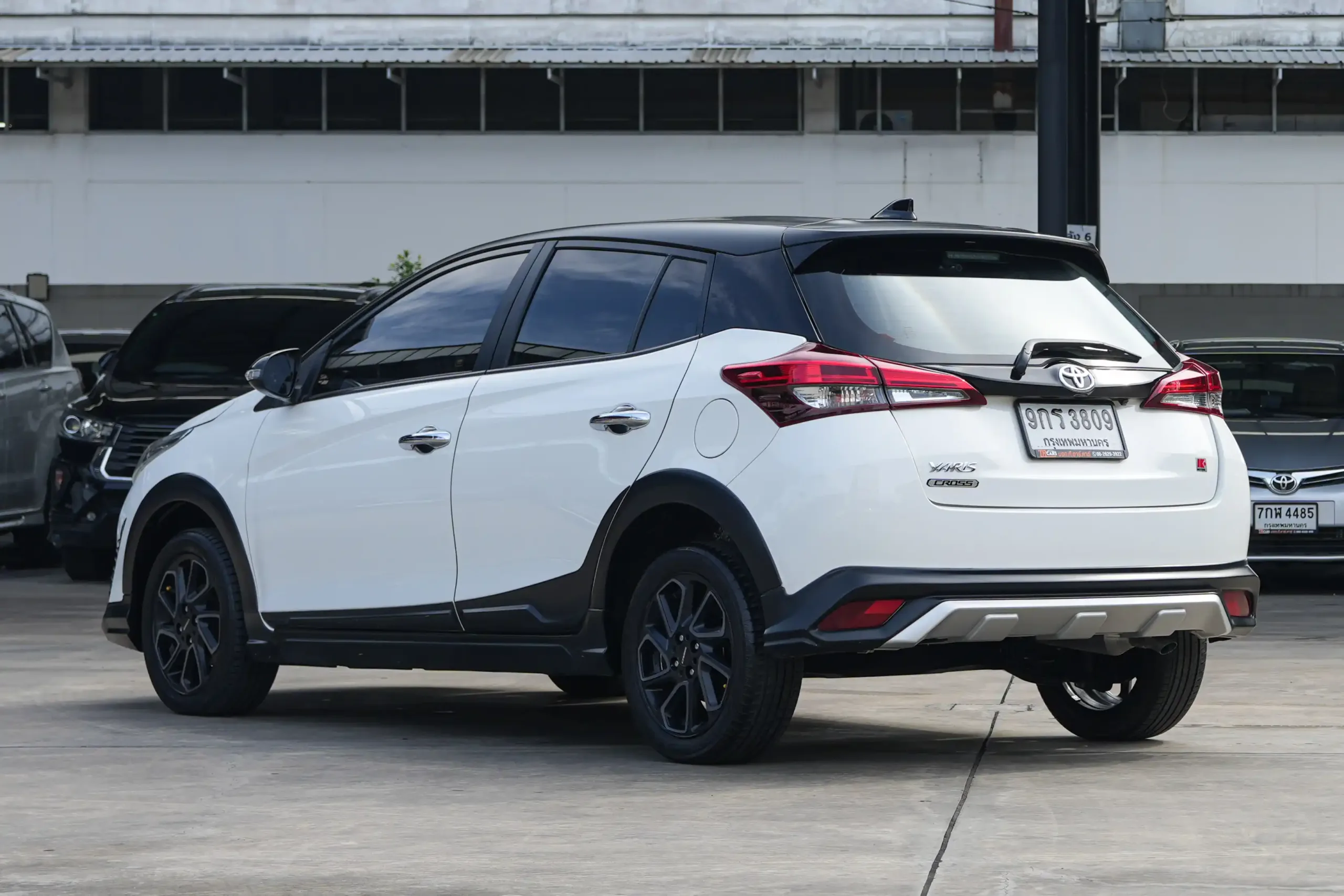 2020 Toyota YARIS 1.2 (ปี 17-25) High Cross Hatchback #9กร-3809 - Image 11