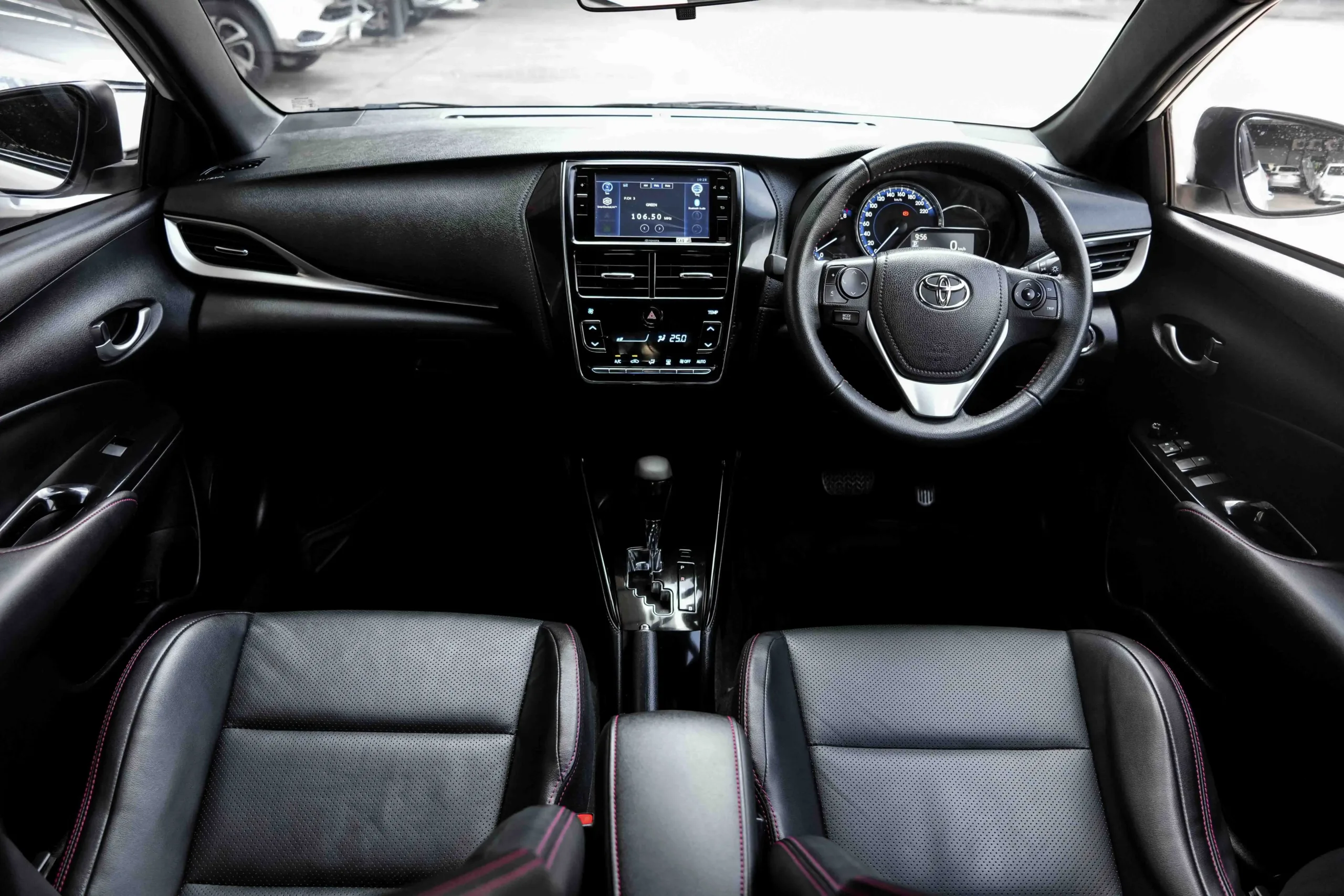 2020 Toyota YARIS 1.2 (ปี 17-25) High Cross Hatchback #9กร-3809 - Image 21