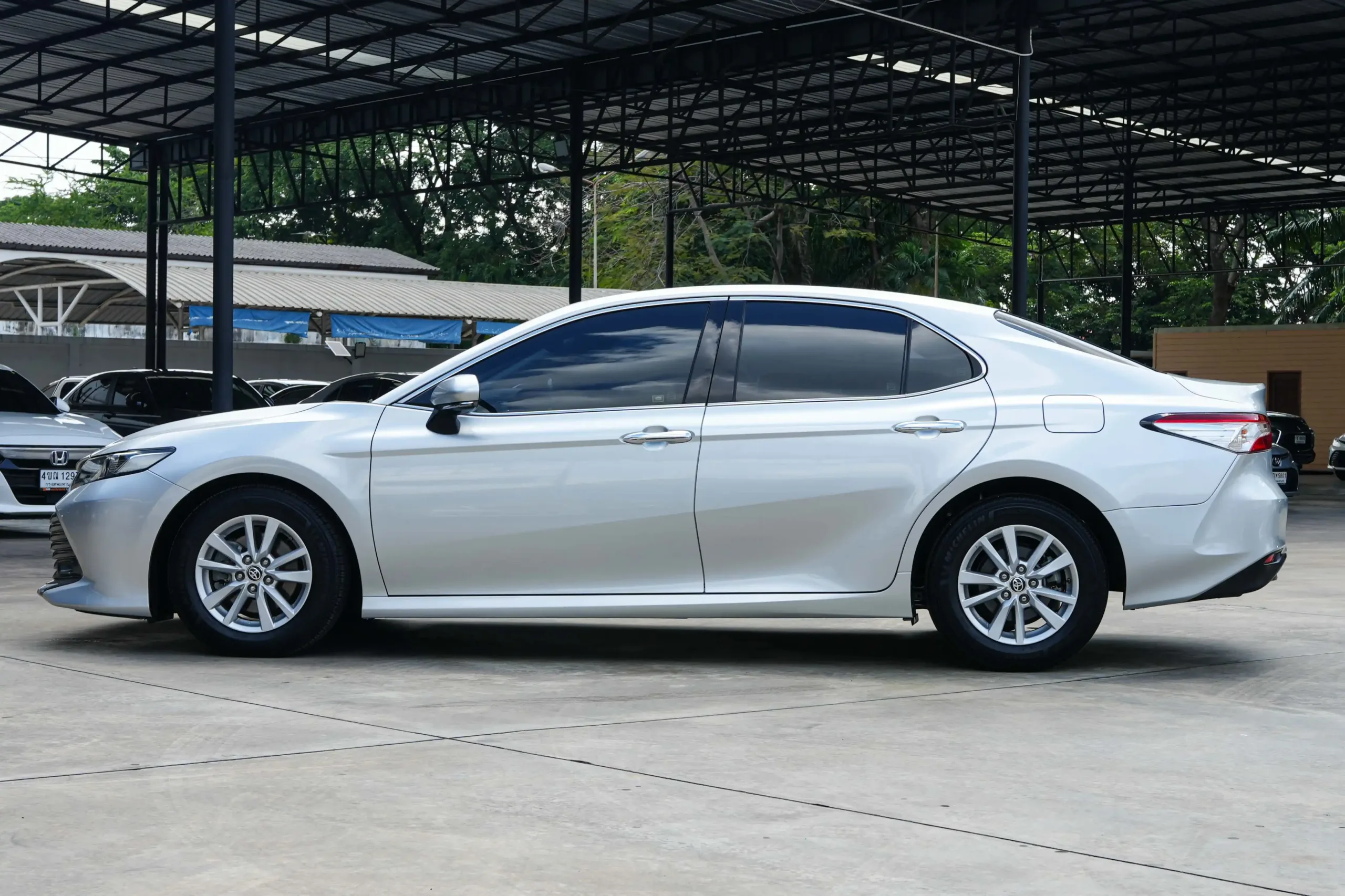 2021 Toyota CAMRY 2.0 (ปี 18-24) G Sedan #2ขฌ-8647 - Image 8