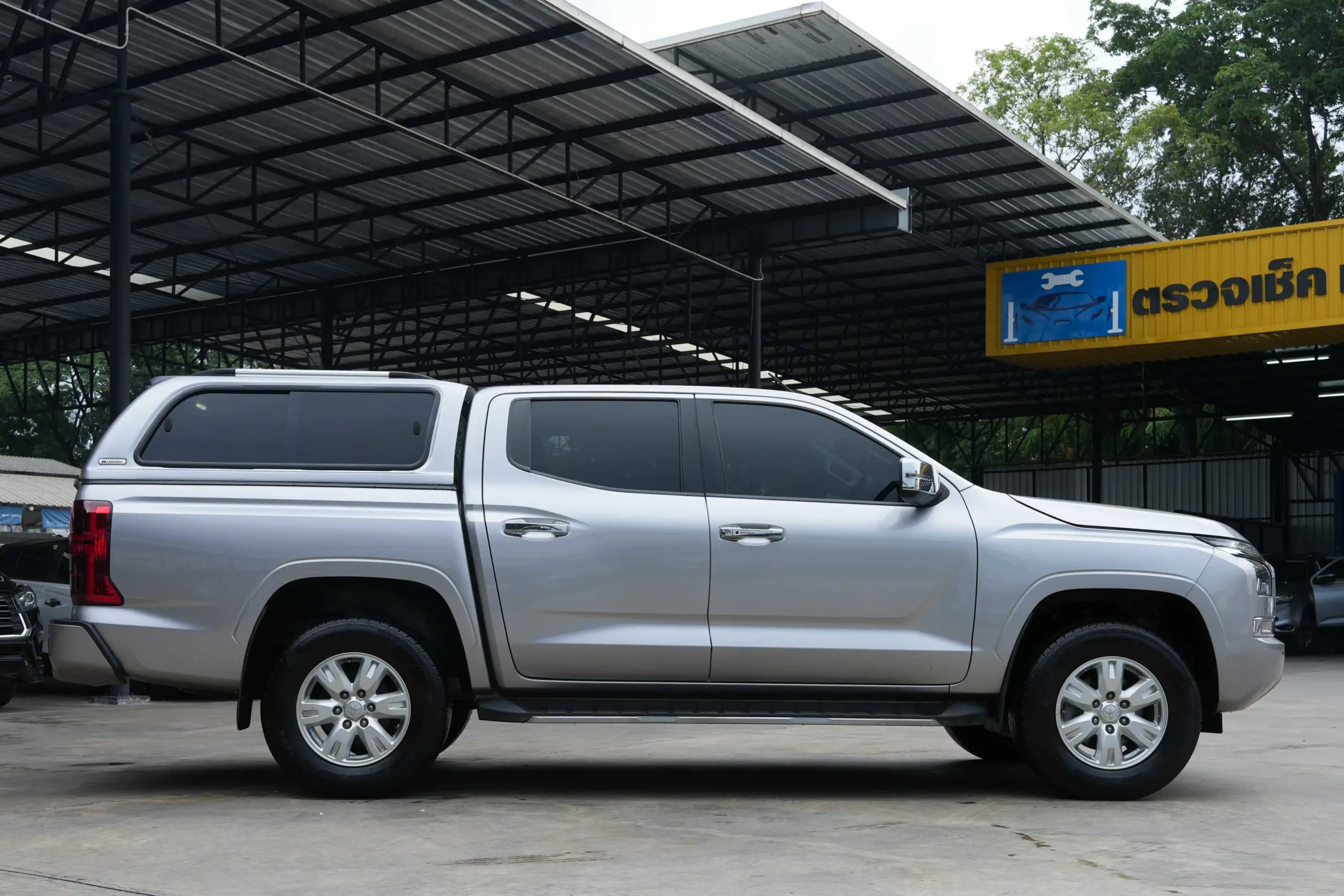 2024 Mitsubishi TRITON 2.4 Double Cab (ปี 23-29) Plus Prime Pickup #5ขย-7153 - Image 8