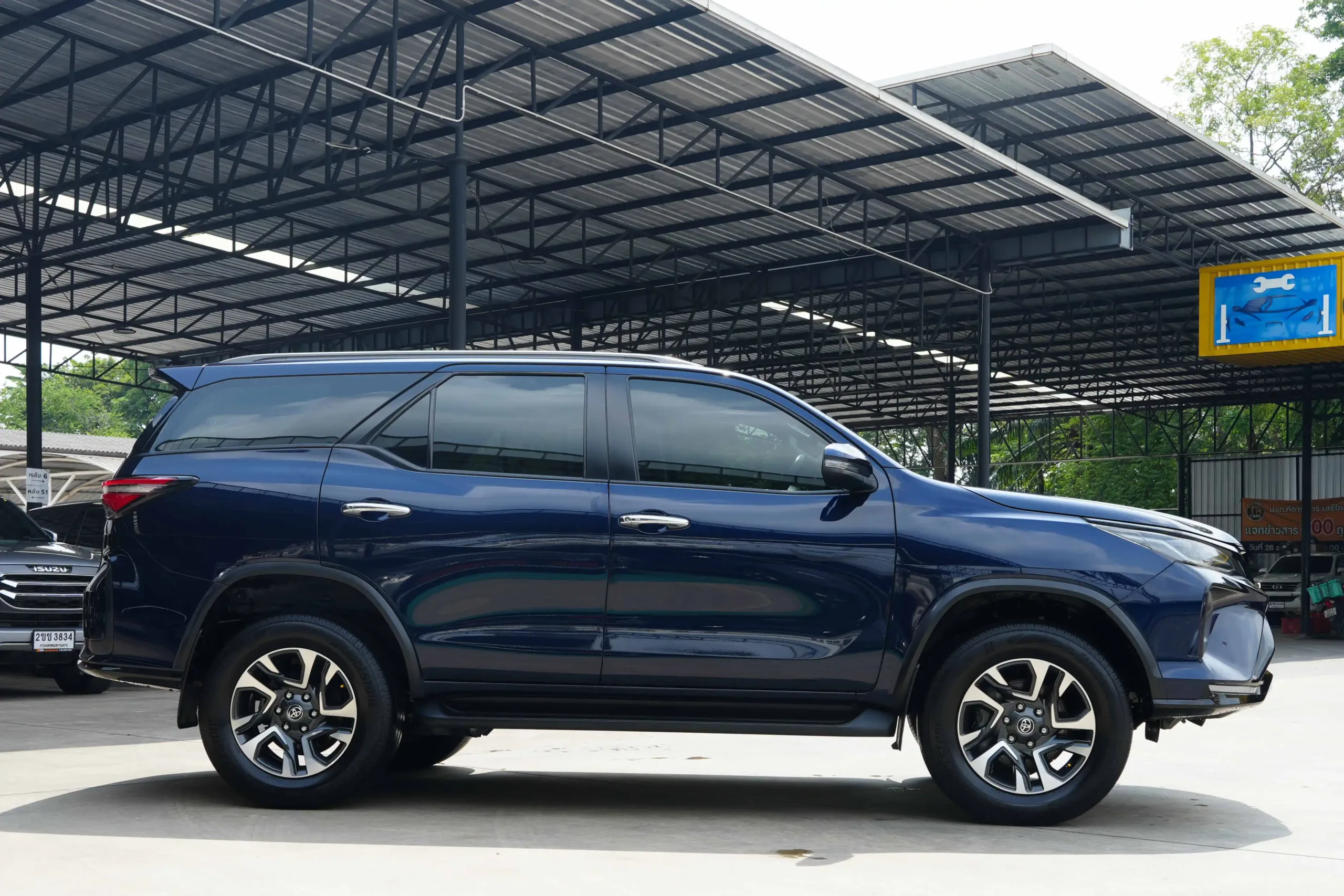 2022 Toyota FORTUNER 2.4 (ปี 15-25) Leader G SUV #3ขด-1267 - Image 9