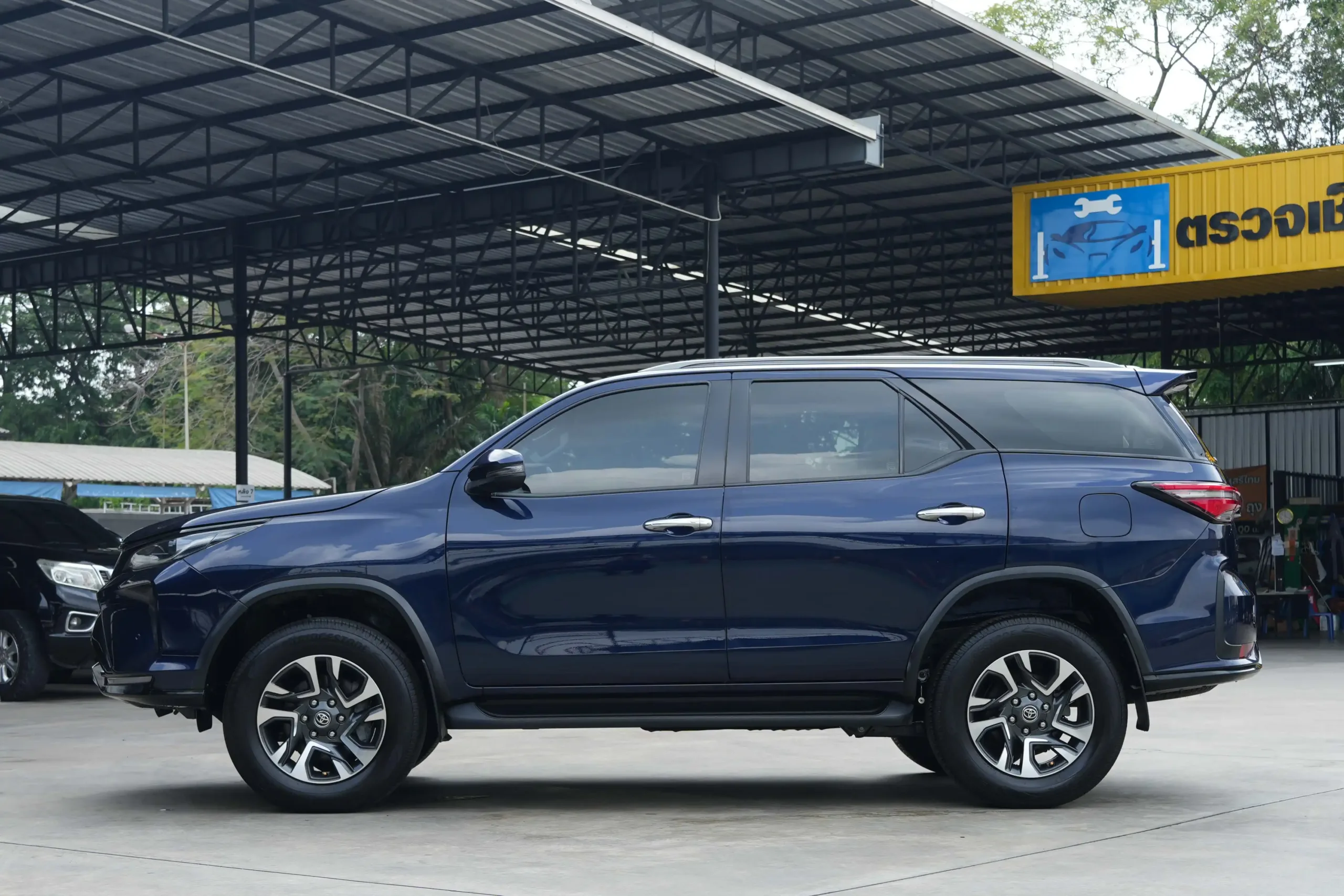 2022 Toyota FORTUNER 2.4 (ปี 15-25) Leader G SUV #3ขด-1267 - Image 8