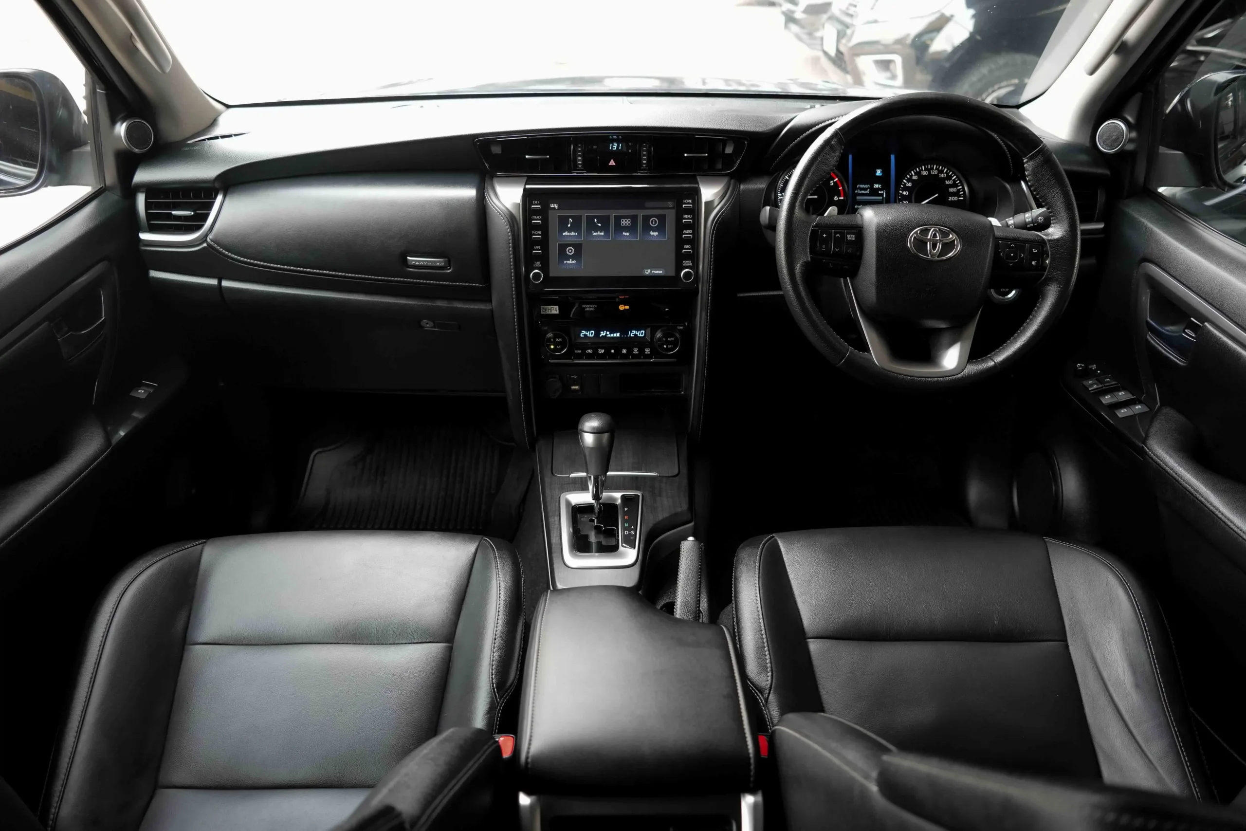 2022 Toyota FORTUNER 2.4 (ปี 15-25) Leader G SUV #3ขด-1267 - Image 13