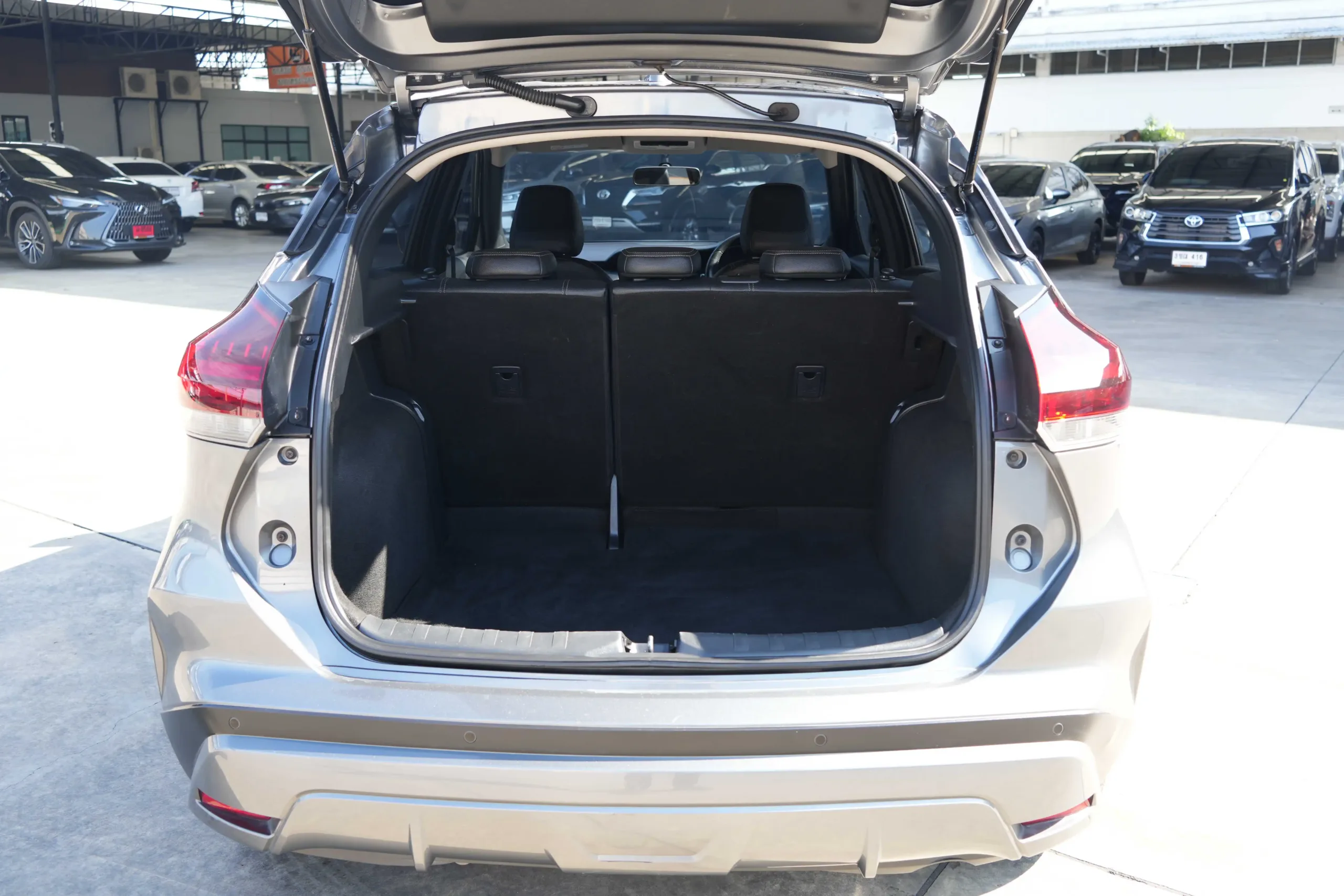 2023 Nissan Kicks 1.2 (ปี 20-26) V SUV #4ขร-8147 - Image 11