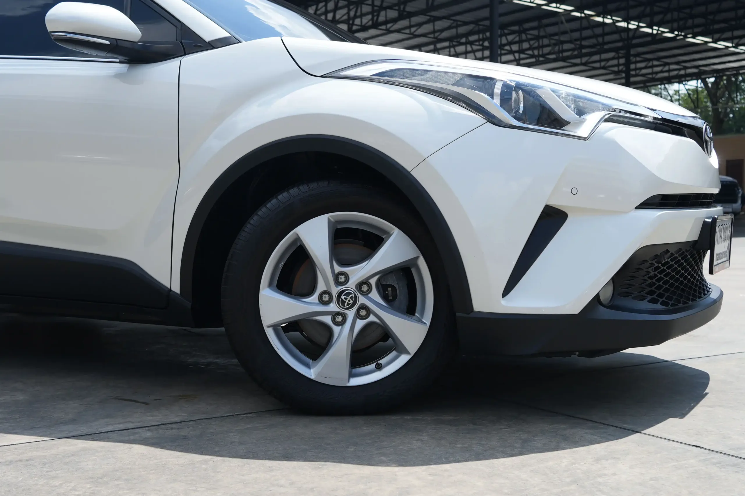 2018 Toyota C-HR 1.8 (ปี 17-23) Mid SUV #8กฆ-9803 - Image 10