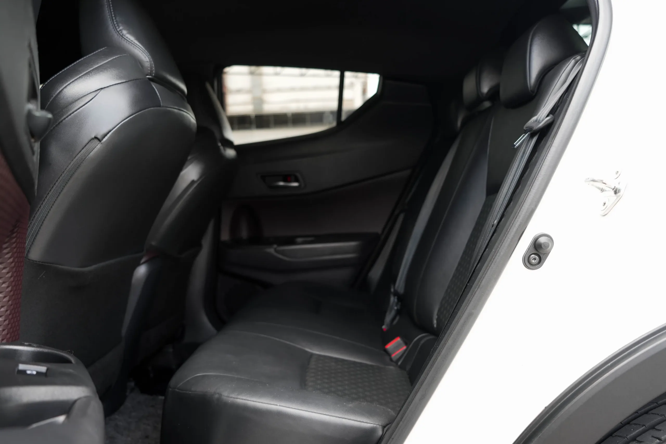 2018 Toyota C-HR 1.8 (ปี 17-23) Mid SUV #8กฆ-9803 - Image 19
