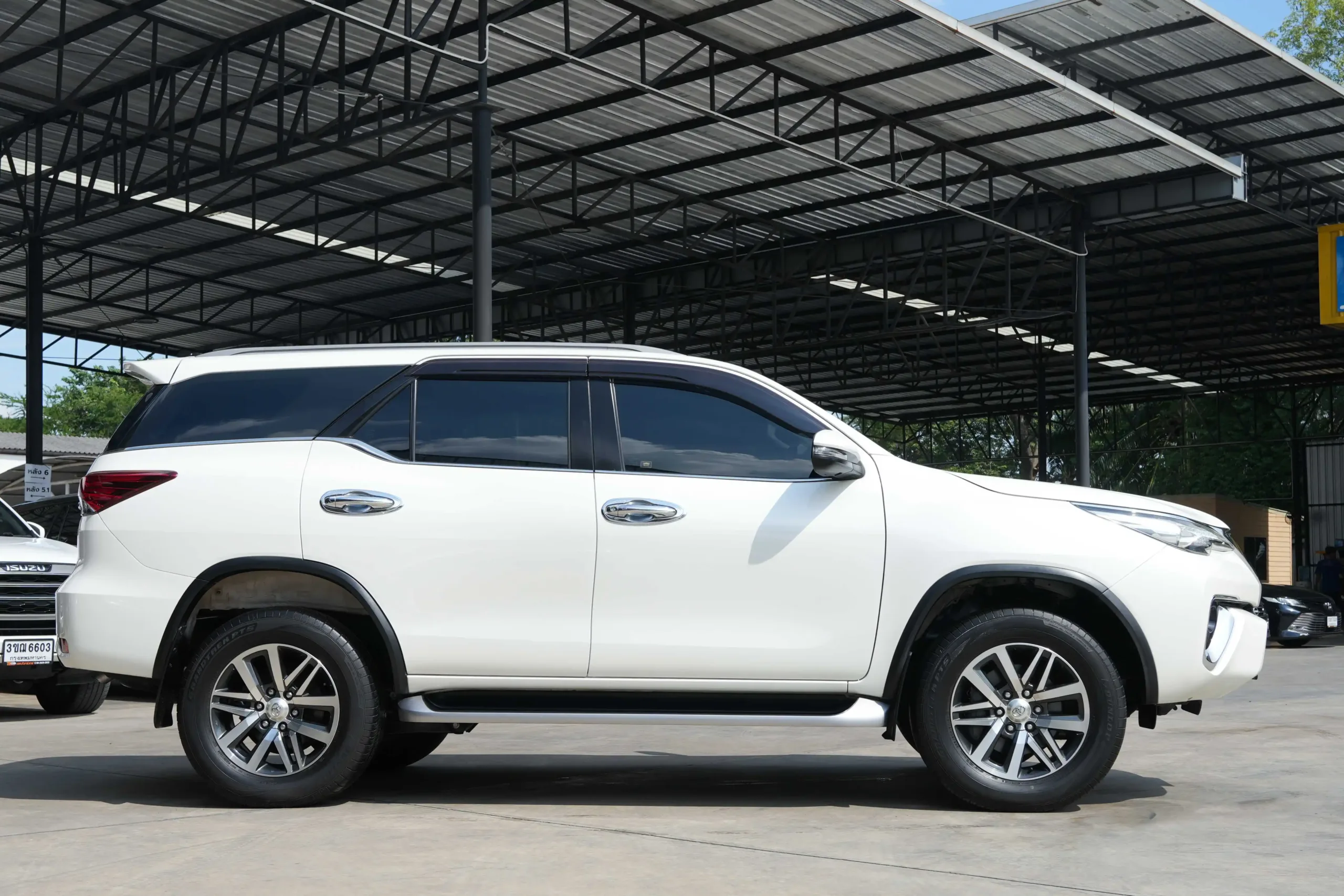 2020 Toyota FORTUNER 2.4 (ปี 15-25) V SUV #9กส-2040 - Image 9