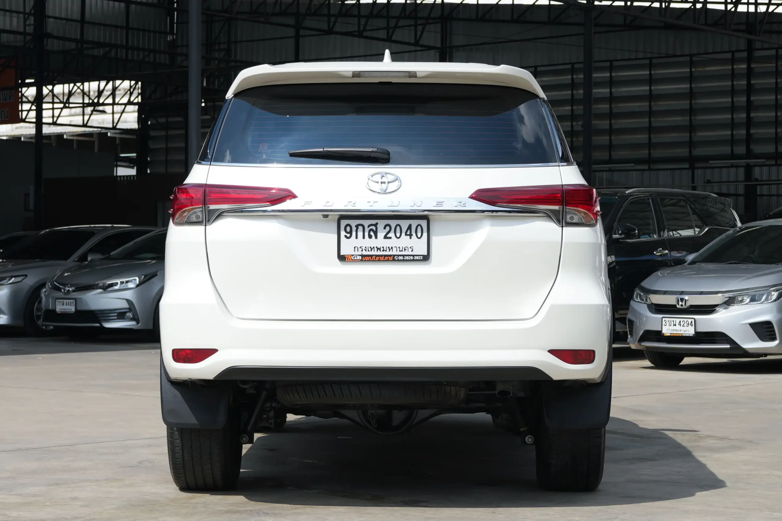 2020 Toyota FORTUNER 2.4 (ปี 15-25) V SUV #9กส-2040 - Image 5