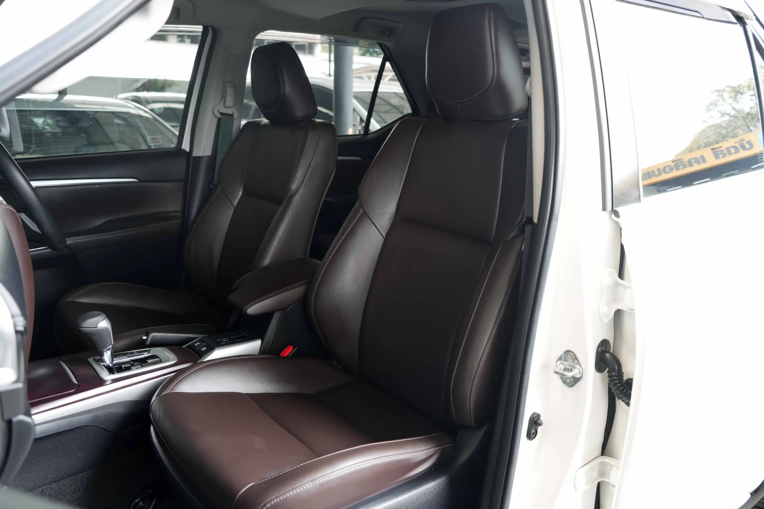 2020 Toyota FORTUNER 2.4 (ปี 15-25) V SUV #9กส-2040 - Image 17