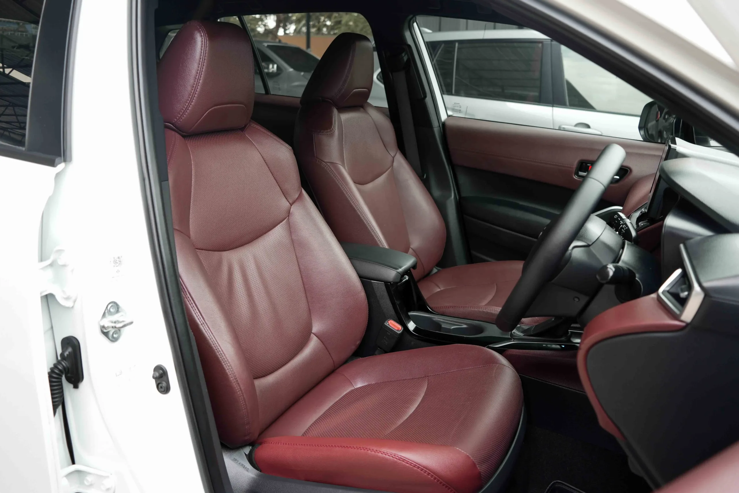 2021 Toyota Corolla Cross 1.8 (ปี 20-26) Hybrid Premium SUV #2ขฒ-8671 - Image 16