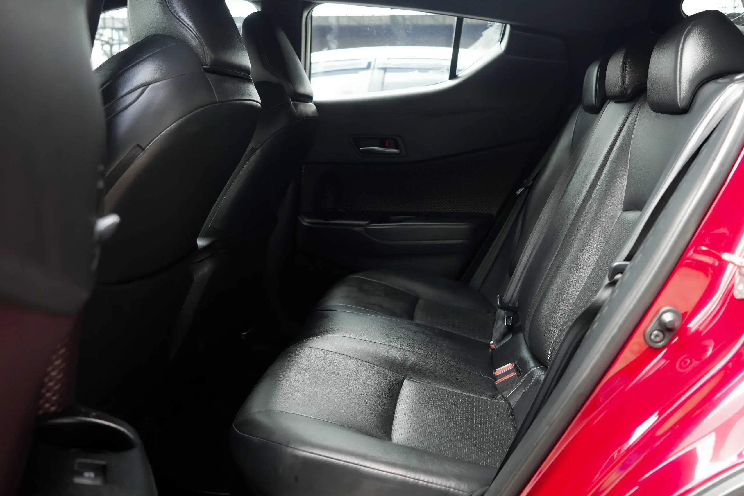 2021 Toyota C-HR 1.8 (ปี 17-23) HEV Premium Safety SUV #9กฮ-4255 - Image 18