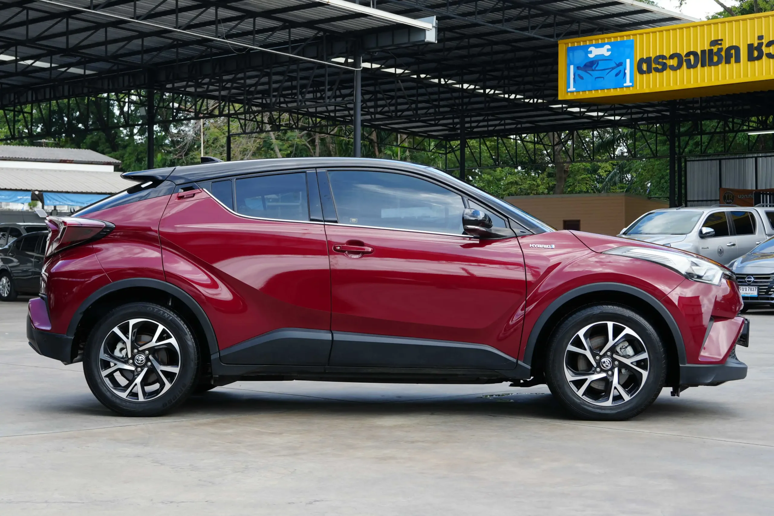 2021 Toyota C-HR 1.8 (ปี 17-23) HEV Premium Safety SUV #9กฮ-4255 - Image 8