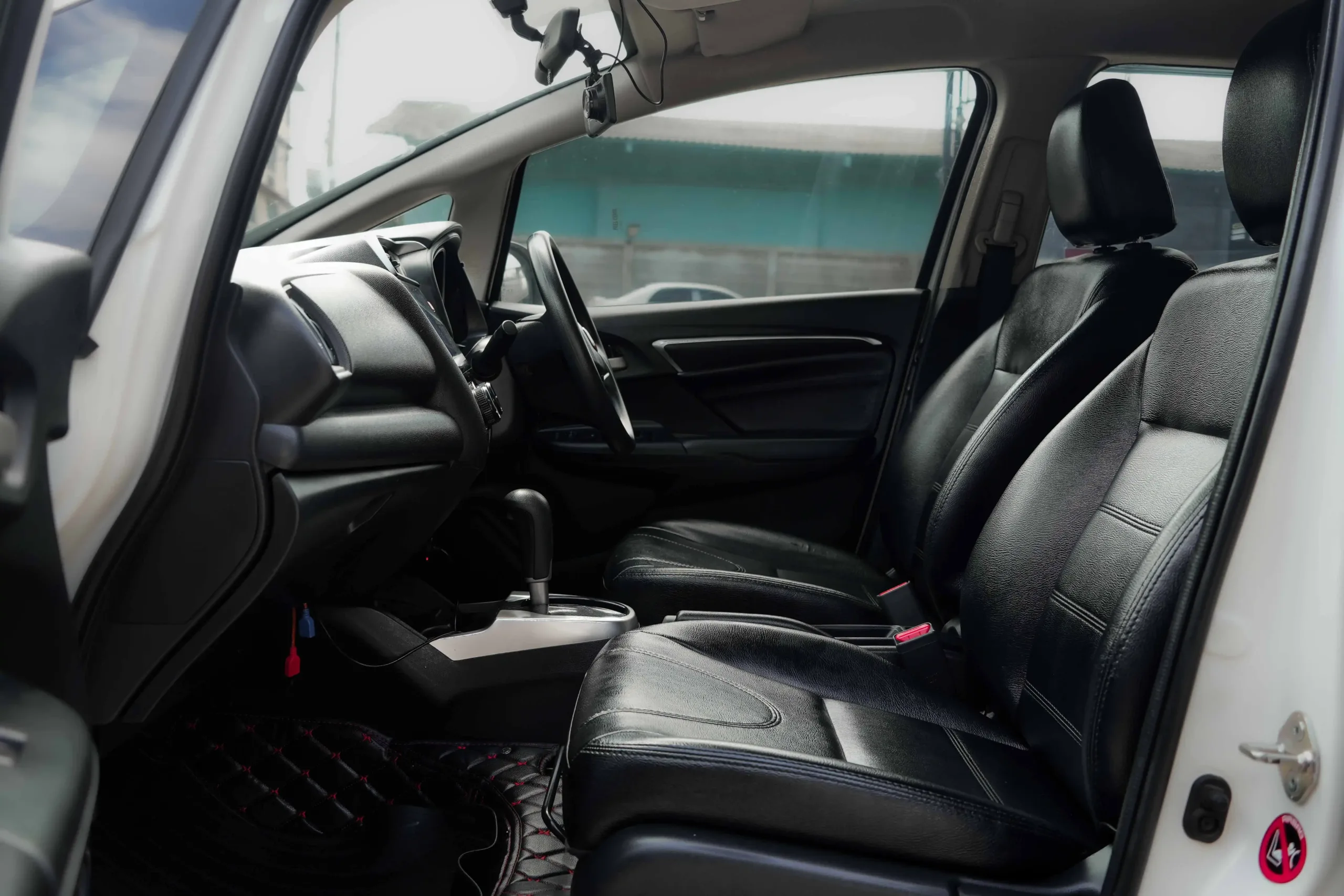 2017 Honda JAZZ 1.5 (ปี 14-22) S Hatchback #กต-4847 - Image 19