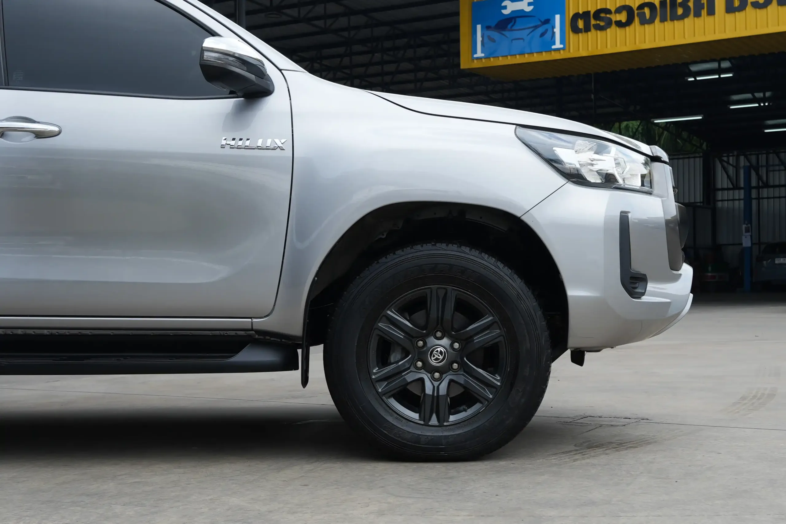 2021 Toyota HILUX REVO 2.4 Double Cab Prerunner Entry Pickup #2ขฉ-1102 - Image 10