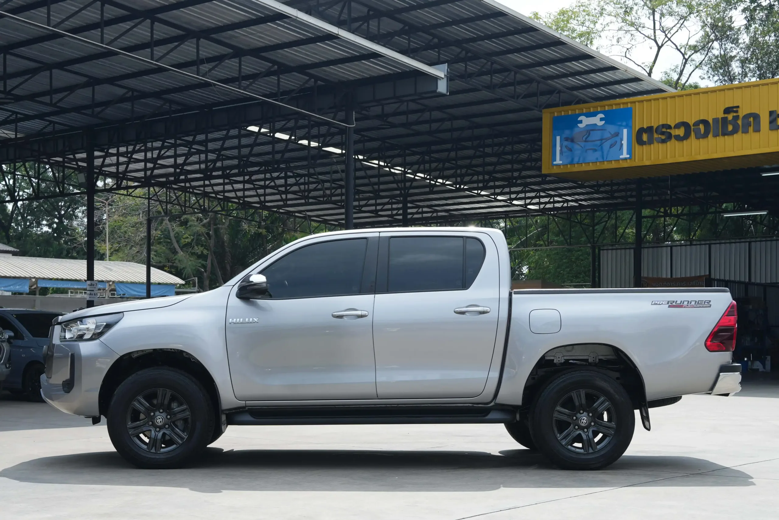 2021 Toyota HILUX REVO 2.4 Double Cab Prerunner Entry Pickup #2ขฉ-1102 - Image 8