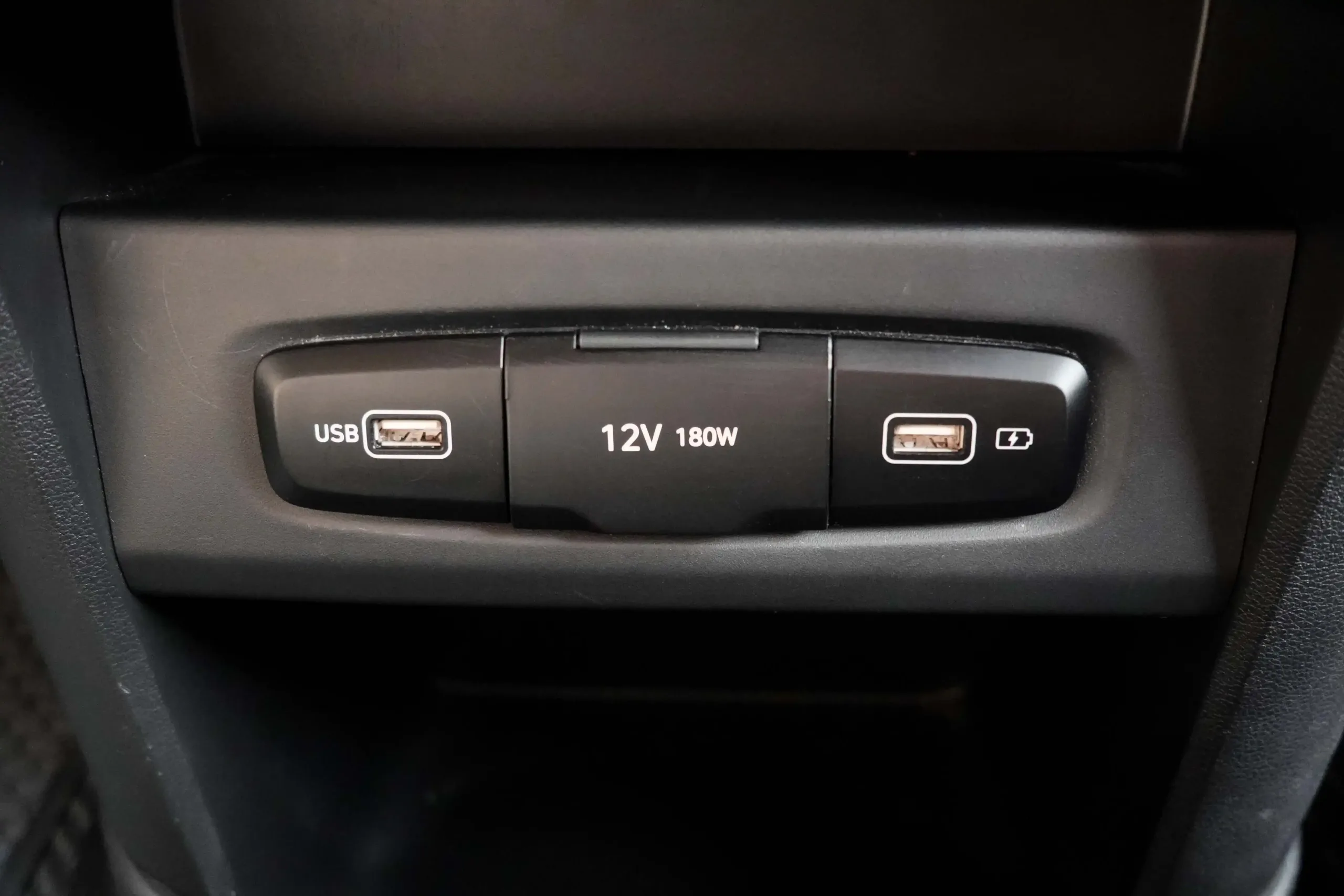 2023 Hyundai Staria 2.2 (ปี 21-28) S Van #1นจ-8770 - Image 19