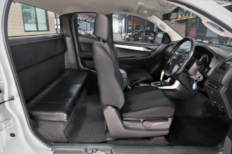 ISUZU D-MAX SPACE-CAB 1.9 Z HI-LANDER 2017 AT #2ฒจ2156 - Image 13