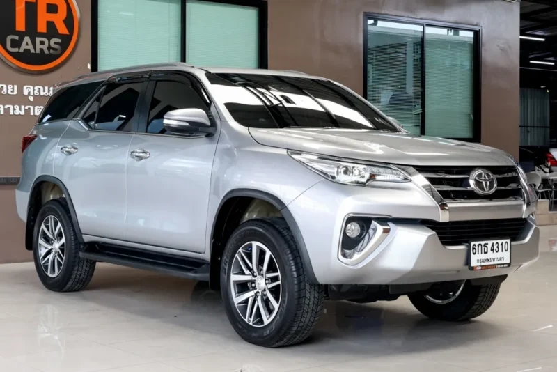 FORTUNER 2.8 V 2017 AT #6กธ 4310 - Image 2